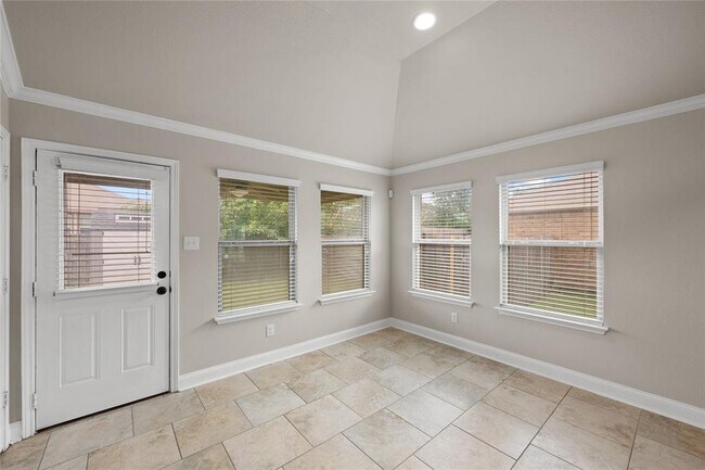 Building Photo - 1441 Star Meadow