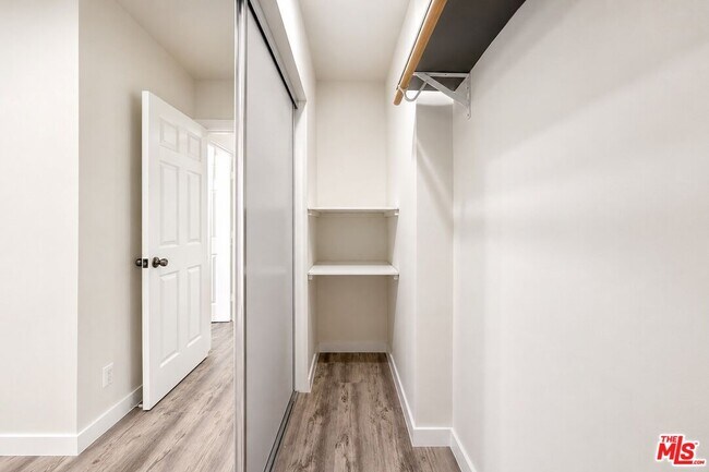 Building Photo - 5250 Whitsett Ave