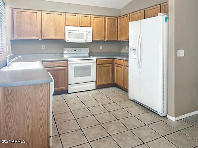 Building Photo - 14943 W Acapulco Ln