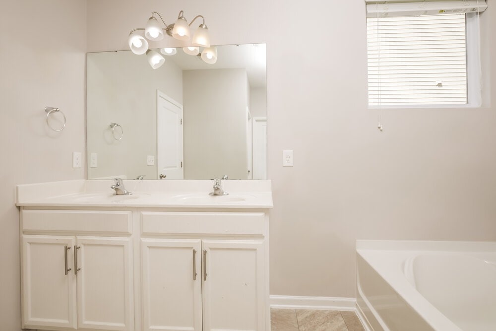 Building Photo - 621 Rose Mallow Dr