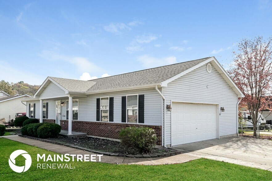 Building Photo - 1094 Eagle Nest Dr