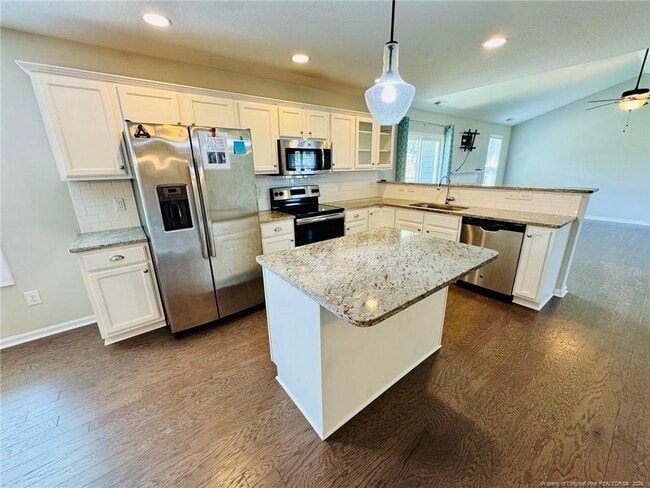 Building Photo - 843 Screech Owl Dr