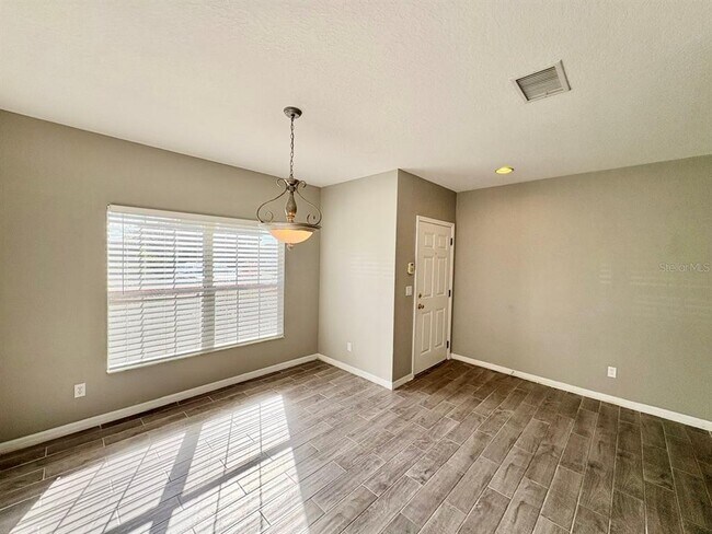 Building Photo - 15619 Stable Run Dr