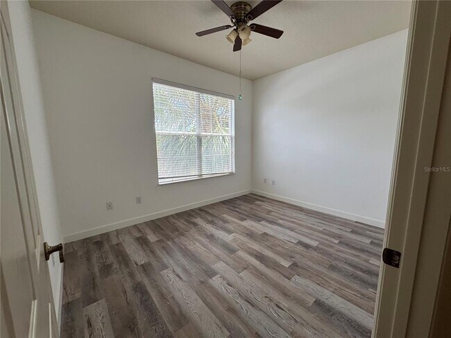 Building Photo - 3000 Laurel Park Ln