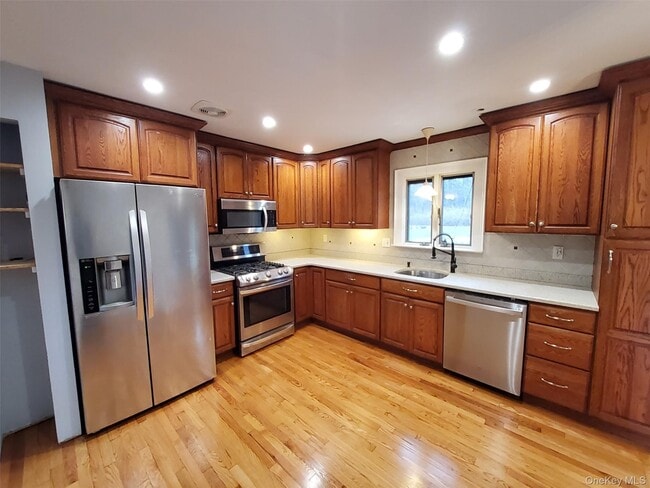 Building Photo - 8 O Sullivan Ln