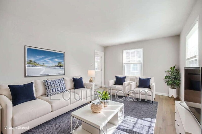 Building Photo - 3918 Odin Ave