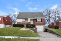 Building Photo - 714 Ivyhill Dr