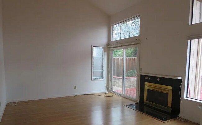 Building Photo - Two Story 3 Bed/Bath Single Family Home In Milpitas, Ca. For Rent!!!
