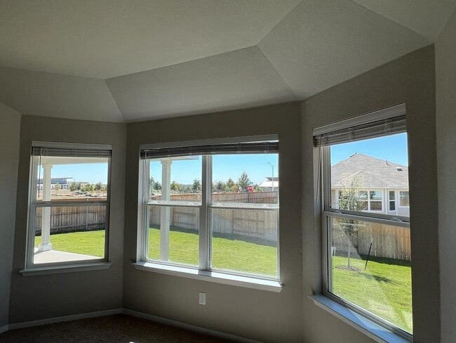 Building Photo - 105 Spiny Lizard Ln