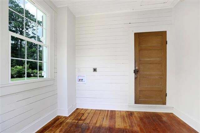 Building Photo - 821 W 26th Ave