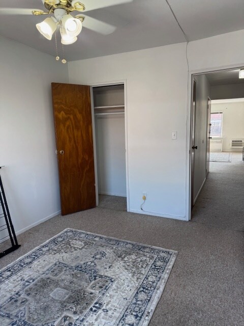 Bedroom w/CLoset - 3038 71st St