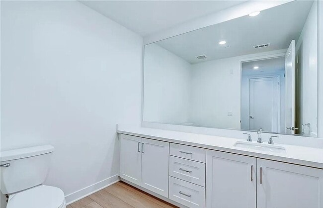 Building Photo - 1204 Rivington