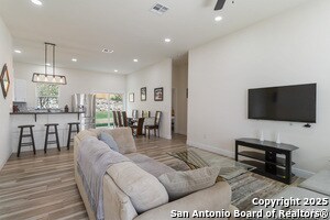 Building Photo - 567 Hummingbird Hill