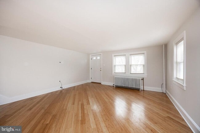 Building Photo - 547 Northbrook Rd