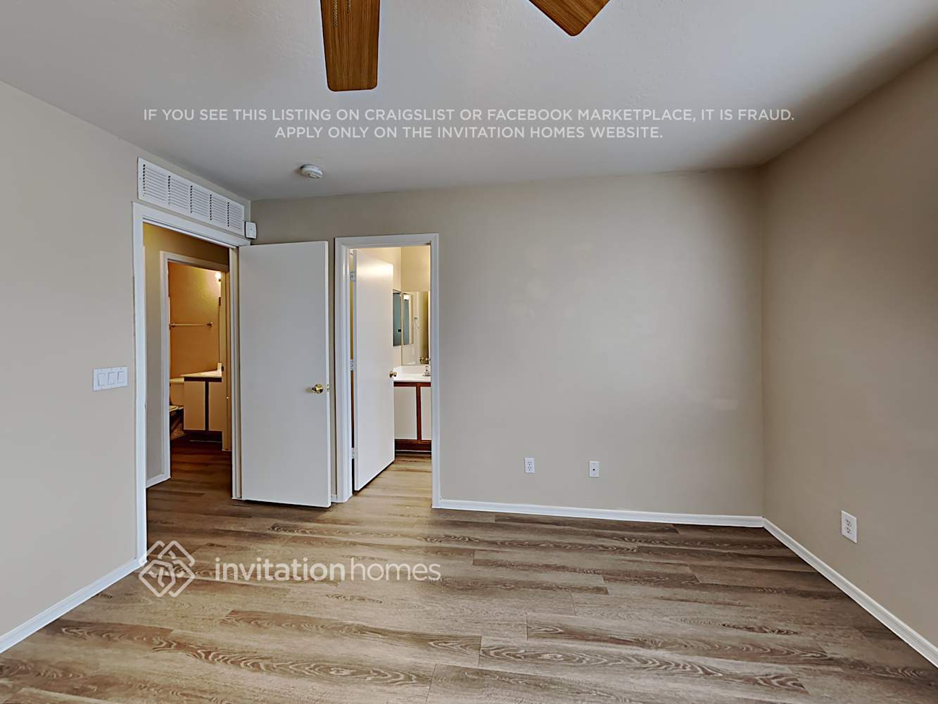 Building Photo - 12425 W Sweetwater Ave