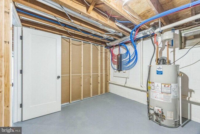 Building Photo - 605 Bowers Ln