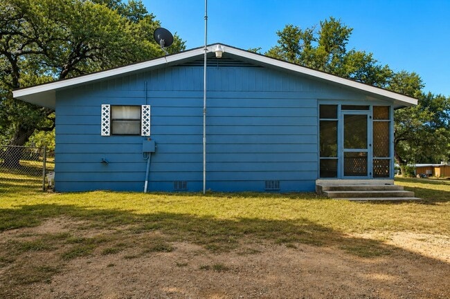 Building Photo - 222 Watkins Point
