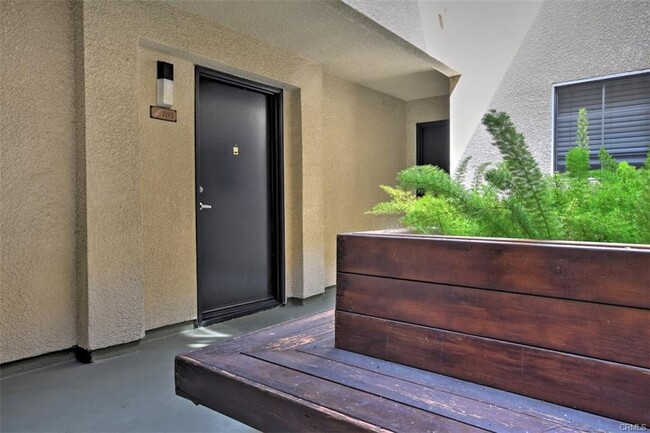 Front door for #105 - 5545 Canoga Ave