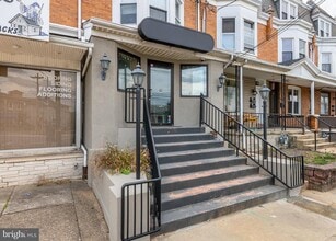 Building Photo - 4 W Lancaster Ave