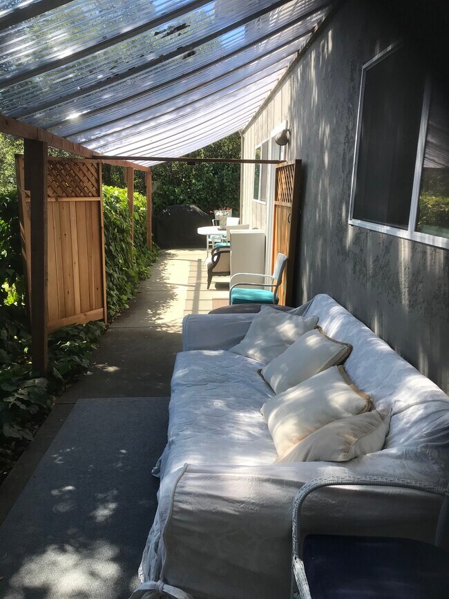 Patio in front of BR#2.(gates open) - 27 Graceland Dr