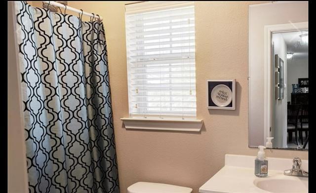 Building Photo - 901 W Birge St