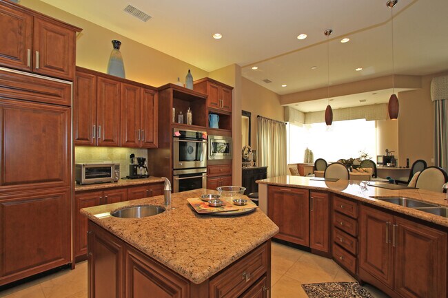 Building Photo - 75739 Via Cortona