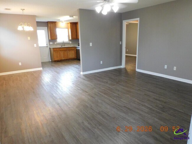 Building Photo - 227 West Wrasling Way