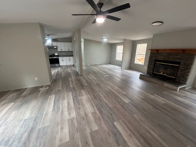 Building Photo - 1362 Winterwood Rd