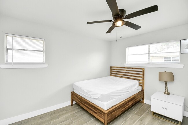 Building Photo - 5435 Pardee St