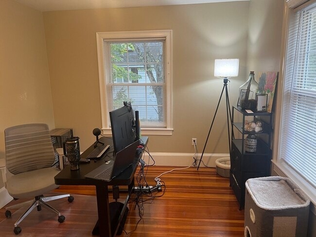 Building Photo - 810 Washington St