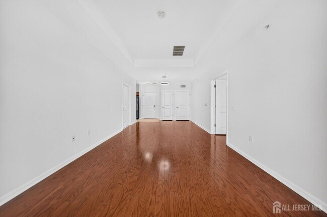 Building Photo - 645 Doral Ct