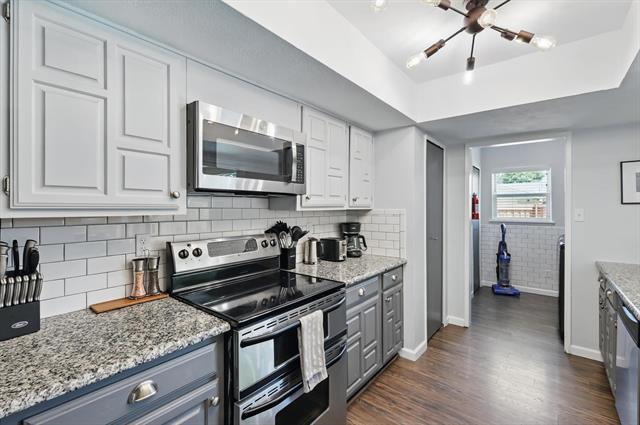 Building Photo - 3381 Sam Rayburn Run