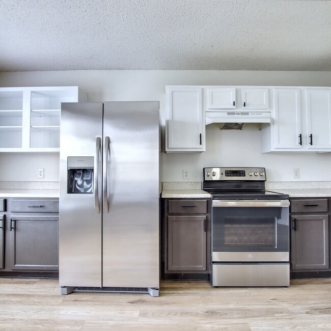 Building Photo - 8751 Gray Fox Ct