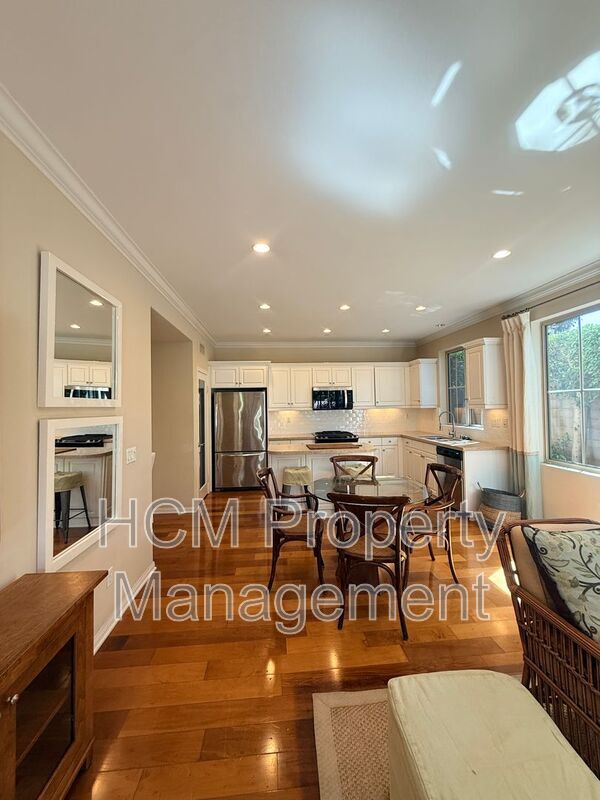 Building Photo - 29 Serenity