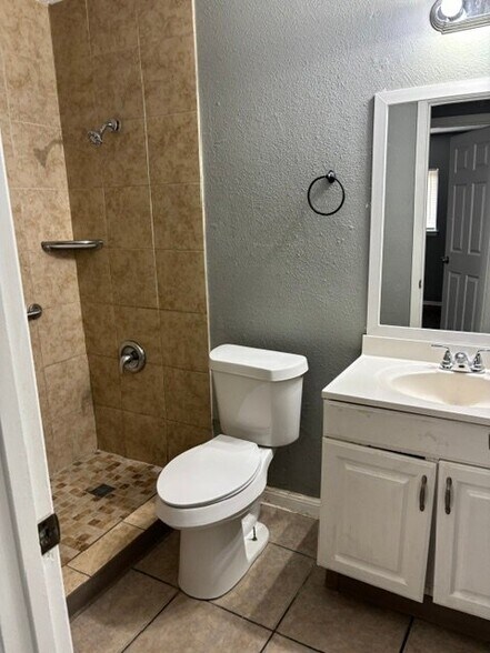 Building Photo - 7514 Rustic Trail