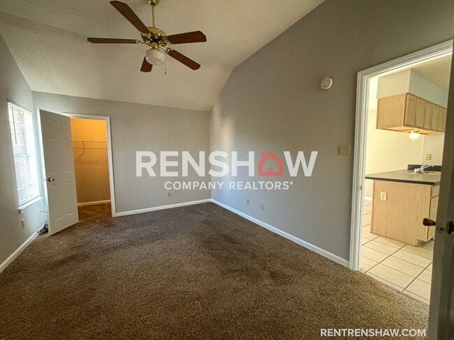 Building Photo - Text the Leasing Team at 901-820-4367 to S...
