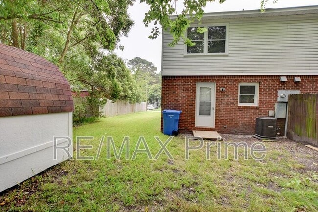 Building Photo - 1307 Richmond Ave