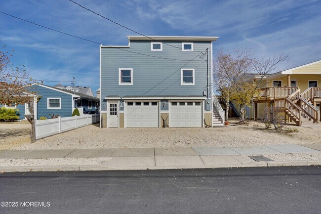 Building Photo - 256 Ocean Bay Blvd