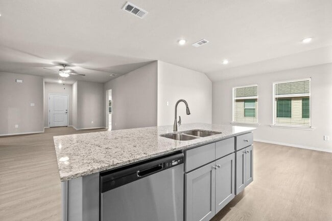 Building Photo - 1115 South St