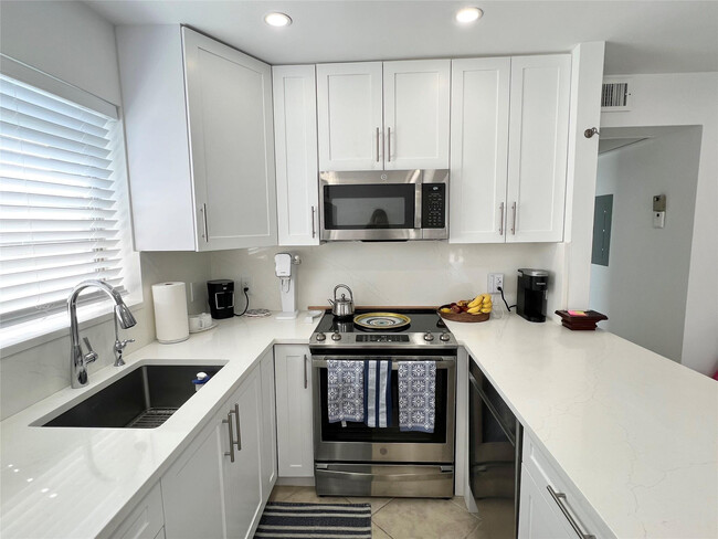 Building Photo - 531 Durham Cir
