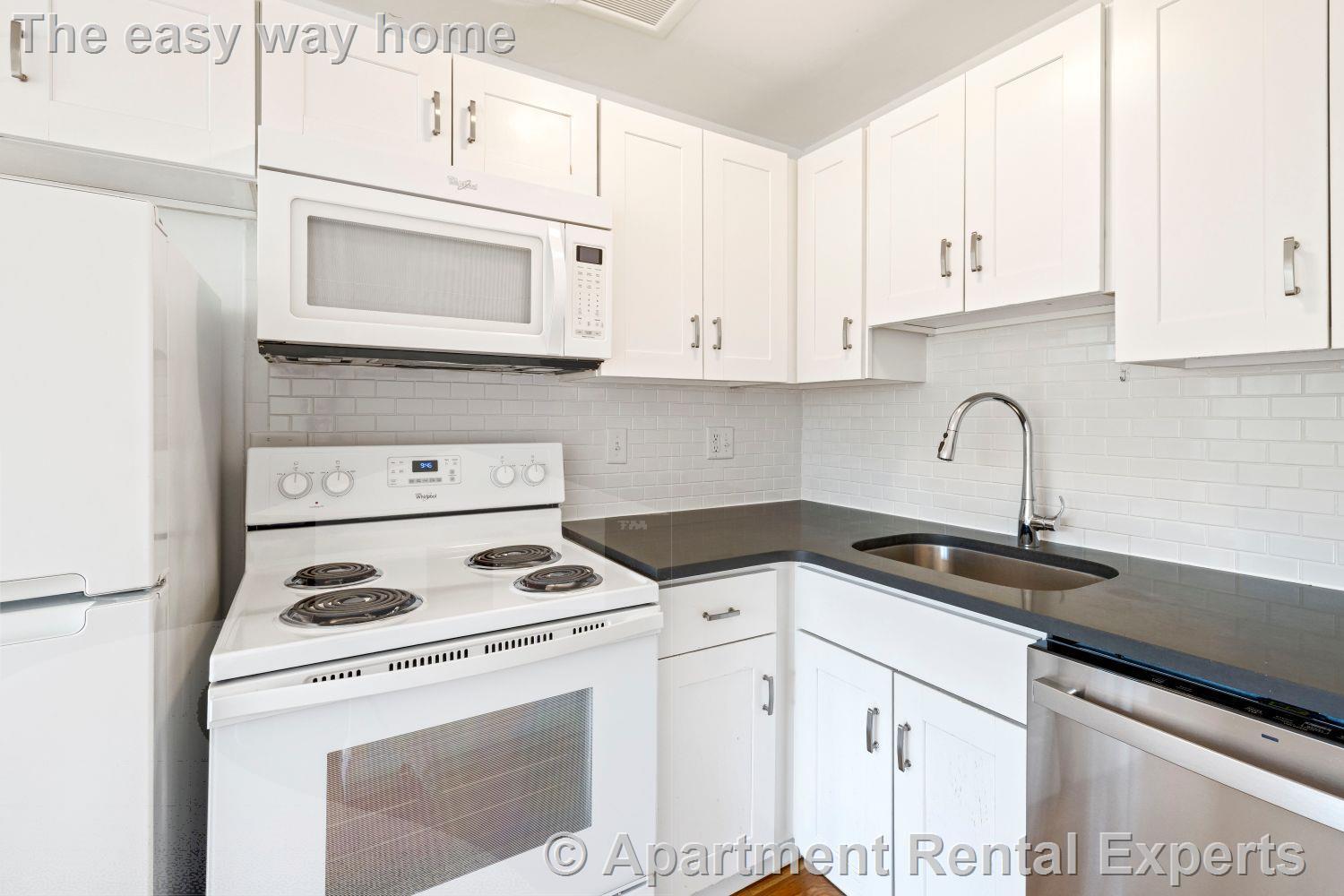 Building Photo - 134 Summer St