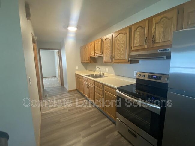 Building Photo - 4705 N Show St