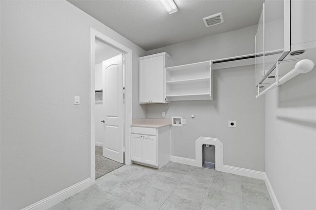 Building Photo - 138 Spanish Bluebell Dr
