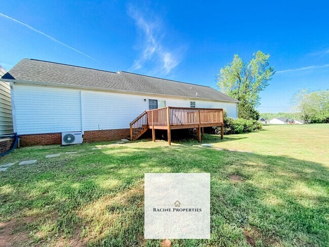 Building Photo - Beautiful Ranch Style Home in Wellford, SC