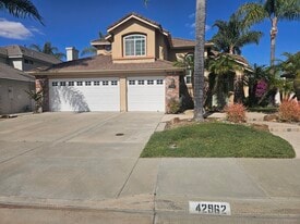 Building Photo - 42962 Cala Rosso