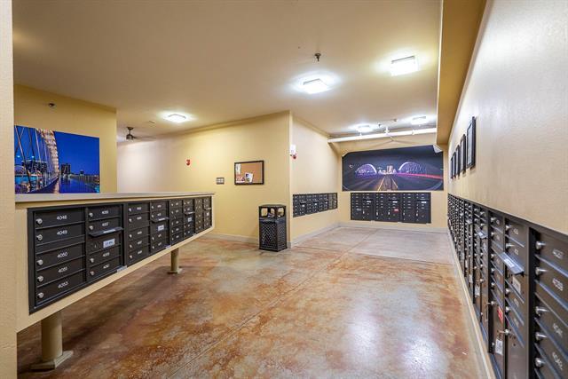 Building Photo - 817 Matisse Dr