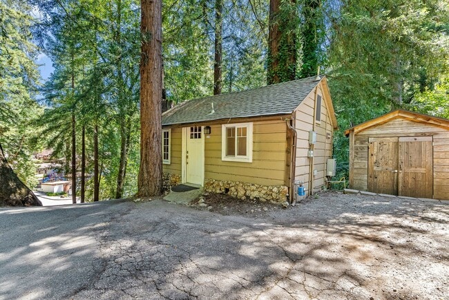 Primary Photo - Cozy Cabin Retreat in Scotts Valley – Idea...