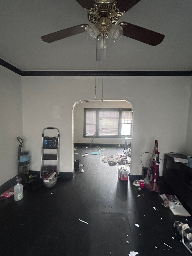 Building Photo - 725 N 39th St