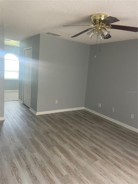 Building Photo - 116 Crescent Ct