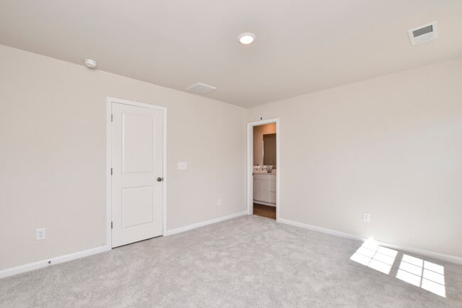 Building Photo - 717 McKissick Dr